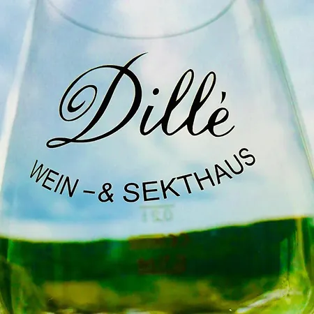 Apartment Klein&fein Für Nach Dem Wein Bei Wein-&sekthaus Dillé