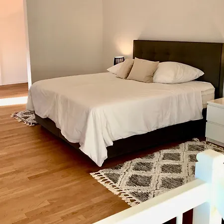 Klein&fein Für Nach Dem Wein Bei Wein-&sekthaus Dillé Apartment